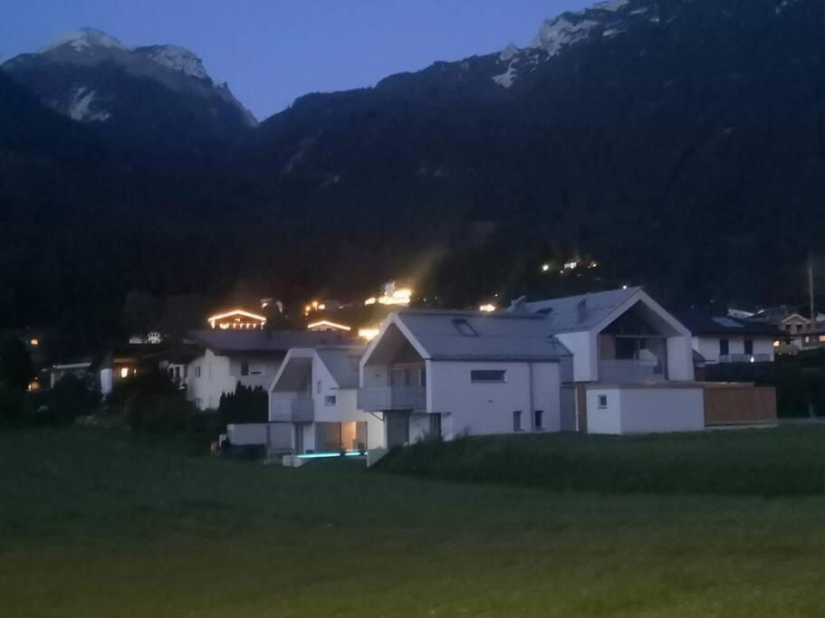 Urban Mountain Chalet With Lake View Maurach  Kültér fotó
