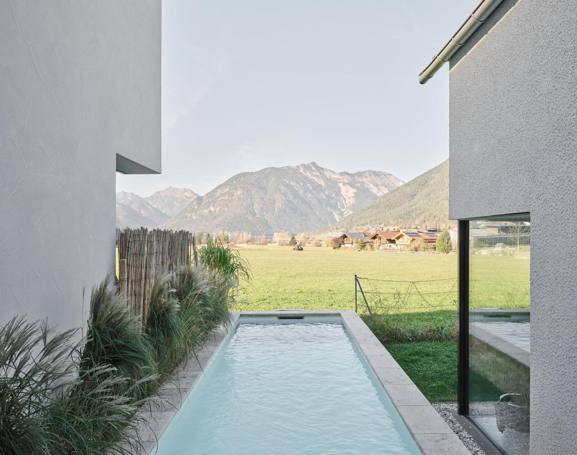Urban Mountain Chalet With Lake View Maurach  Kültér fotó